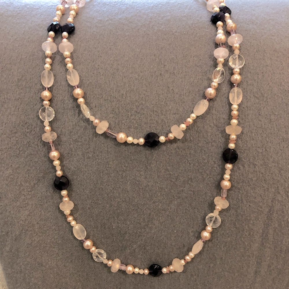 Semi-Precious Necklace with Amethyst Quartz and Pearls